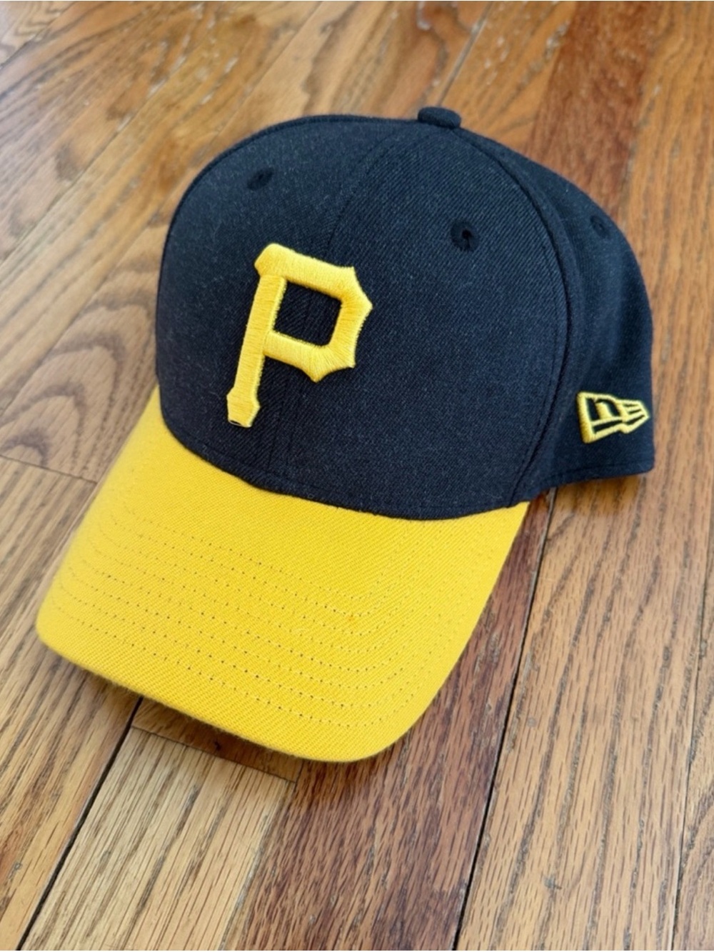 Pittsburgh Pirates Black & Yellow New Era Flex Hat